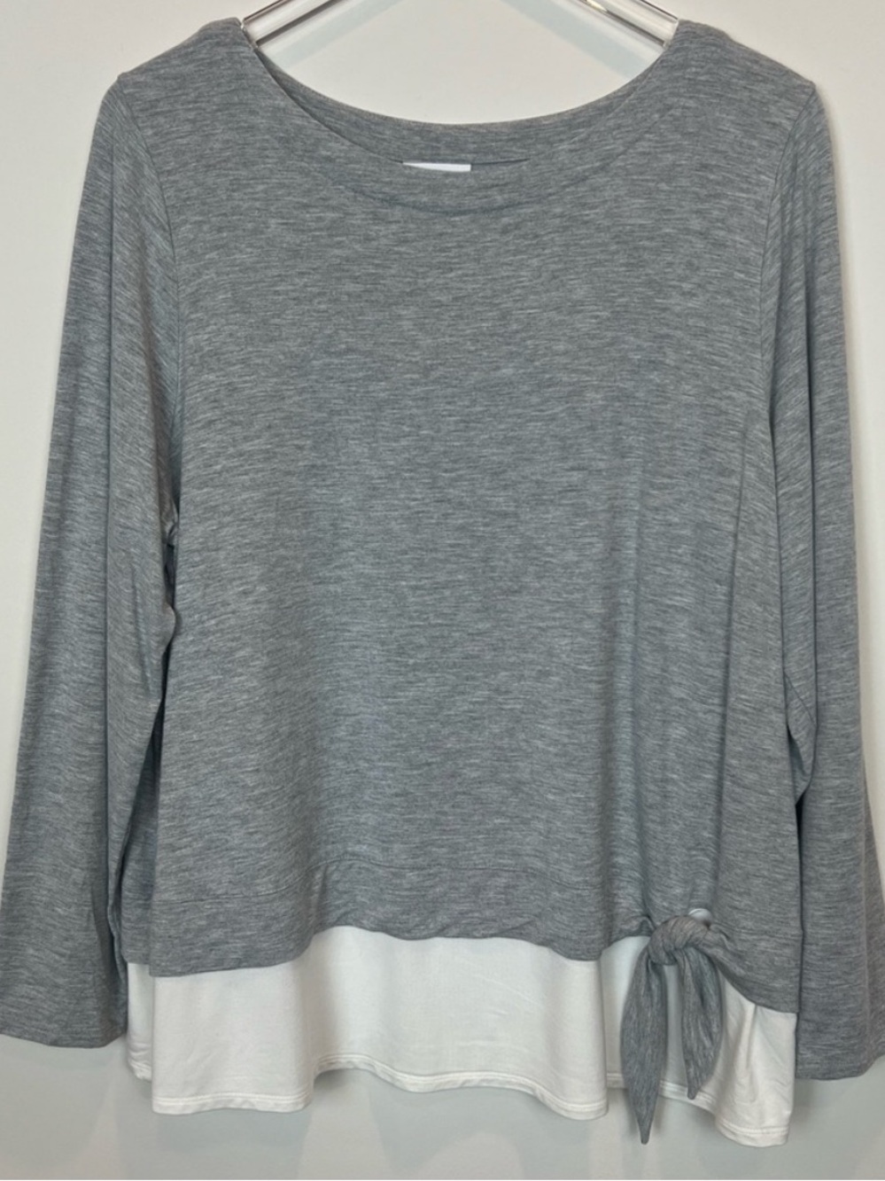 J. Jill Gray Long sleeve & White Trim w/Cute Knot